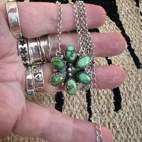 ❤️ Sonoran Gold Turquoise Cluster Pendant Brushed Sterling 18 - 20” Adj Necklace - Picture 5 of 13